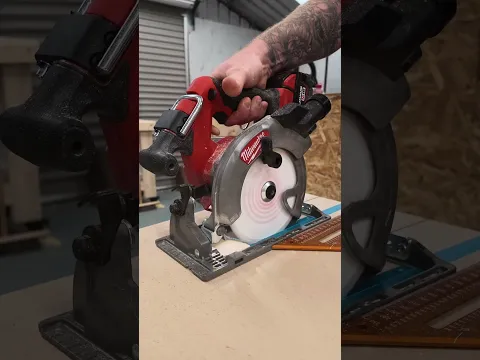 Circular Saw Tips. How to get a clean cut, no tear out.  #DIY #diytools #diytips