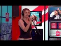 Adèle Castillon interprète "Eté avec toi" dans Le Double Expresso RTL2