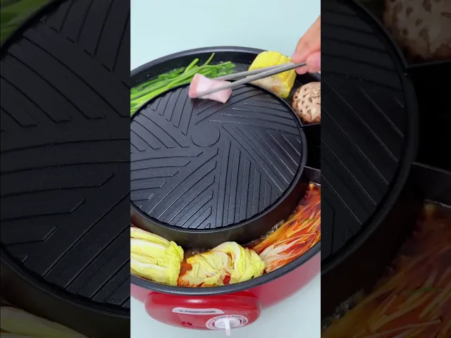 เตาหมูกระทะ พร้อมช่องน้ำซุป 2 ช่อง มีช่องแยกน้ำมัน รุ่น SM-EG1300