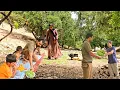 Download Lagu A Little Peace in the Garden: The Story of the Escape of Hadi and the Nomadic Single Mother