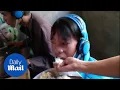 Download Lagu Mom feeds 'zombie' son addicted to video games