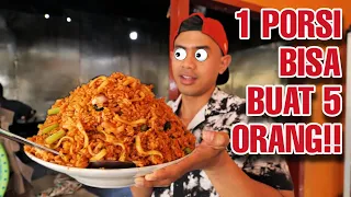 Download MUKBANG NASI GORENG PORSI KULI BRUTAL VIRAL DI MALANG!! MP3