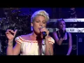 Download Lagu Pink - Who Knew (Live)