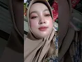 cewek jilbab jaga warung pamer belahan