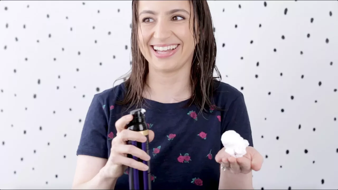 CAT RAMBUT ASH SENDIRI TANPA BLEACH. SUKSES? | Mise en Scene Hello Bubble Khaki Ash | Nadya Aqilla