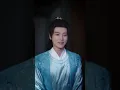 大家都笑侯府世子是貪好美色的花花纓綹！暗地裡臥薪嘗膽，一心一心為老爹翻案。聯合隱忍皇子硬剛通敵太子和野心侯爺，拆穿北漠詭計、掃平江湖亂黨，帶兵突襲奪回失地，反派全部完蛋！
