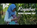 Download Lagu JUTAAN ORANG MENANGIS...!!! REZEKI DARI HAMBA ALLAH || JANDA DESA YATIM PIATU - Ar Rumi TV