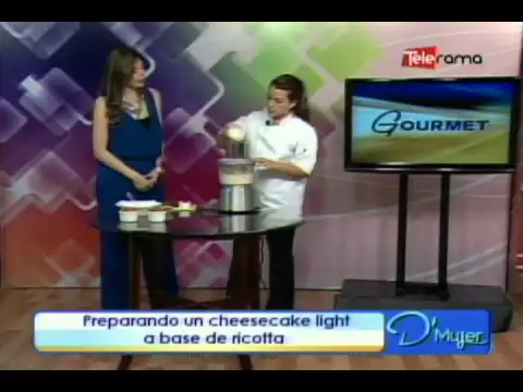 Preparando un cheesecake light a base de ricotta