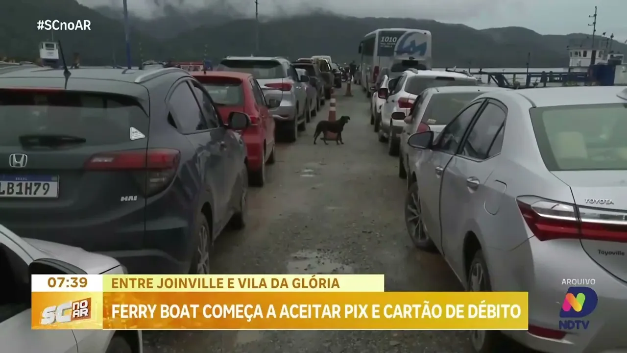 Ferry boat entre Joinville e Vila da Glória começa a aceitar PIX e cartão de débito