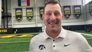 Offensive coordinator Tim Lester talks Iowa football quarterbacks