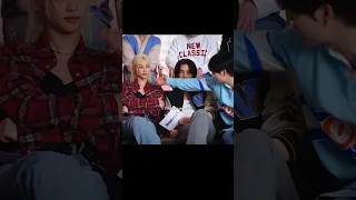 Hyunjin Calm Down Hyunlix Hyunlixmoment Hyunjin Felix 