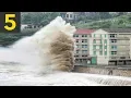 Lagu 5 Large Waves VS Buildings