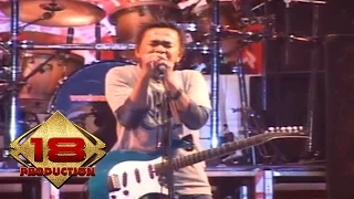 Download Wayang - Beri Aku Cinta (Live Konser Pesta Merah Putih Batam 2006) MP3