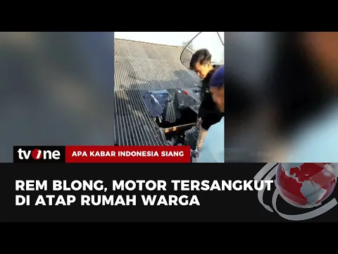 Rem Blong, Motor 'Terbang' dan Tersangkut di Atap Rumah Warga