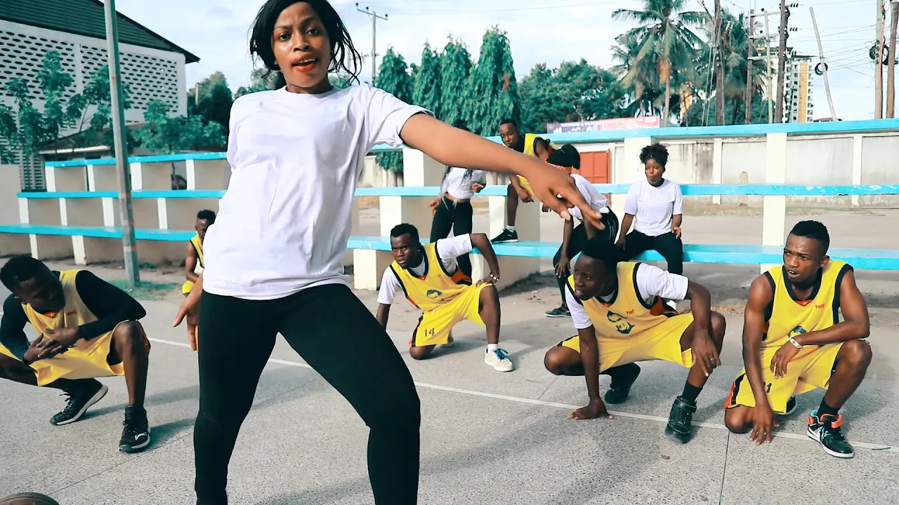 Skales Ft. Harmonize - FIRE WAIST (Official Dance Video)