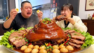 肉放在老公面前他都沒發現，還一定要跟我交換，最後他一口肉都沒吃到我全吃了【胖嫂美食】