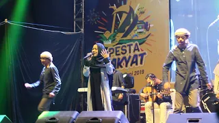 Download Birosulillah Live Perform Ai Khodijah El Mighwar Gambus HUT BANDUNG BARAT YANG KE 12 MP3