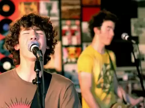 Download MP3 Jonas Brothers - Year 3000