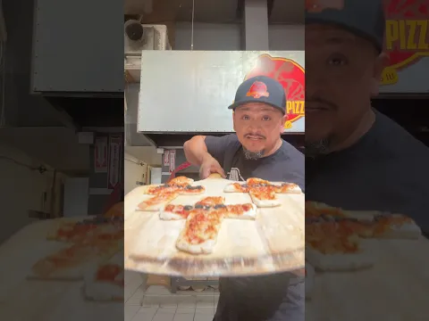 Pizza for the beautiful souls!! #bestpizza #lindsayclancytrial #lindsayclancy #pizza #children