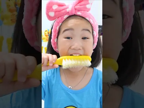 Brush your teeth Song with Boram and Conan