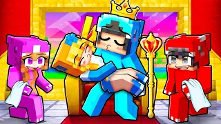 Playing as the KING in Minecraft!