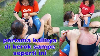 cewek bohay kerokan pull belakang depan masuk angin