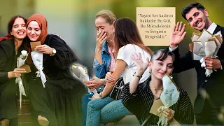 Kadınlara Not Yazılı Çiçekler Hediye Ettim! #sosyaldeney
