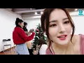 Lagu Momoland 모모랜드 Merry Merry Christmas in Vlive (December 24, 2019)
