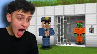 رئيس الشرطة سجننا في اقوى سجن حرامية في قرية ماين كرافت MINECRAFT 