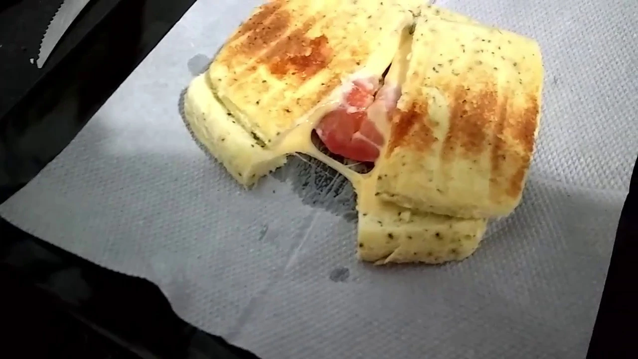 Receita de pao de queijo tradicional de Minas Gerais, receita da minha querida mãe mineira por natur. 