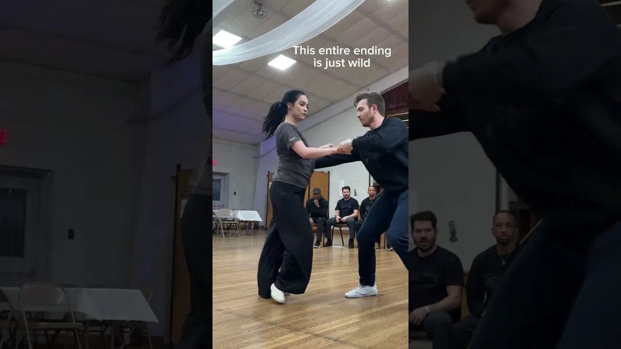 How does she MOVE LIKE THAT 😱