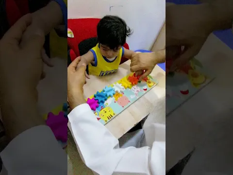 كيف تنمي مهارات طفلك الحركية والإدراكية باستخدام ألعاب التروس الخشبية؟