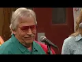 JOHN CONLEE sings ROSE COLORED GLASSES on LARRY'S COUNTRY DINER!
