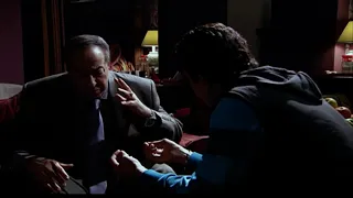 ابوه بيلعبها على ابنه وبيقولوا انه فلس بعد ما كتب كل حاجة باسم مراته الاخوة الاعداء 