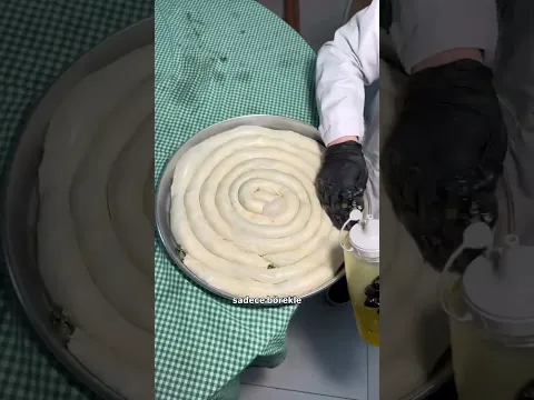Sakarya'yı Görmelisin Hulisinin Çekimiyle Zepa Borekcilik 'ten BOŞNAK BÖREK YAPIM HİKAYESİ 💯👌#reklam