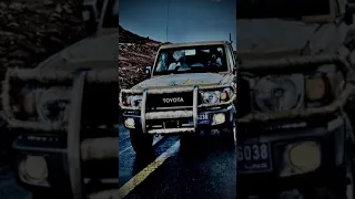 ال  دن  يا س  رك  و م س رح ي ة ب ط يء دندنها