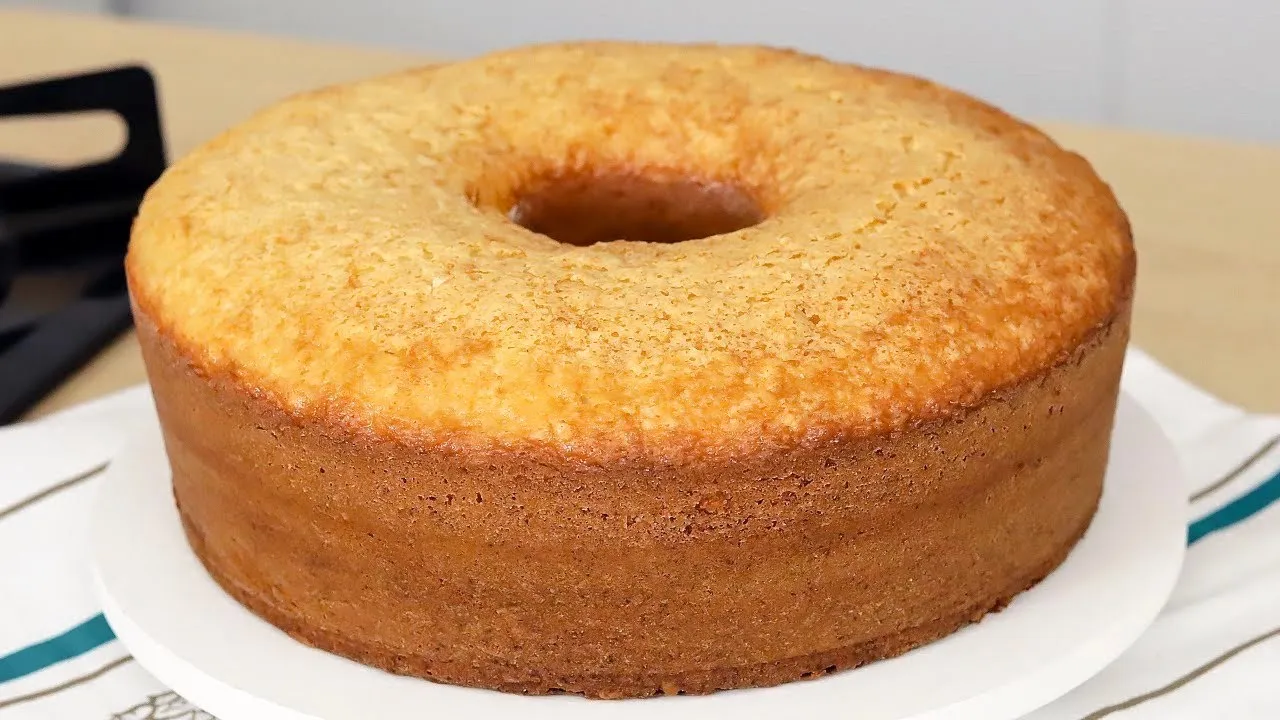 BOLO DE IOGURTE SIMPLES E SUPER FOFINHO
