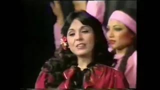                          عفاف راضي يا وابور الساعة    من مسرحية الشخص                 دندنها