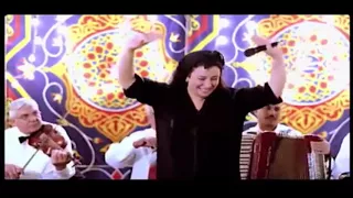 عايشه سنى وبغنى كوميدى      رقص عبلة كامل دندنها