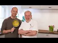 Download Lagu Legenden Erik Lallerstedt snackar sås i Provköket