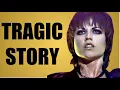 Download Lagu The Cranberries: The Tragic Death of Dolores O'Riordan \u0026 Story Of The Band \u0026 'Zombie'