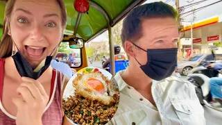 We Tried 🌶PAD KRA PAO🌶 at MARK WIENS RESTAURANT Bangkok! | The Green Mile | Terminal 21 Mall EP45