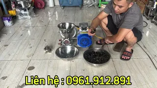 Máy đùn 12 gang đa năng, xay ốc bươu phục vụ chăn nuôi vịt gà siêu tiện lợi
