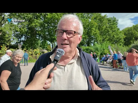 Opening Jeu de boulesbaan in Nieuwleusen