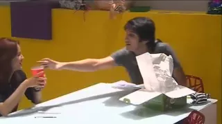 عبد الله ورنا قبل الإيفال 17 11 2013 