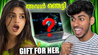 I GIFTED MY GIRLFRIEND A GAMING LAPTOP THIS DIWALI