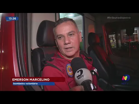 Acidente entre van e moto deixa motociclista gravemente ferido