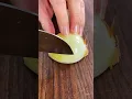 Lagu Genius Way to Cut an Onion #shorts