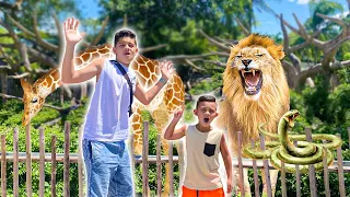 Download The kids got ATTACKED at the ZOO MP3