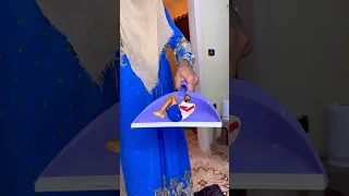 لما اخوك الصغير يزن وعندكو ضيوف 